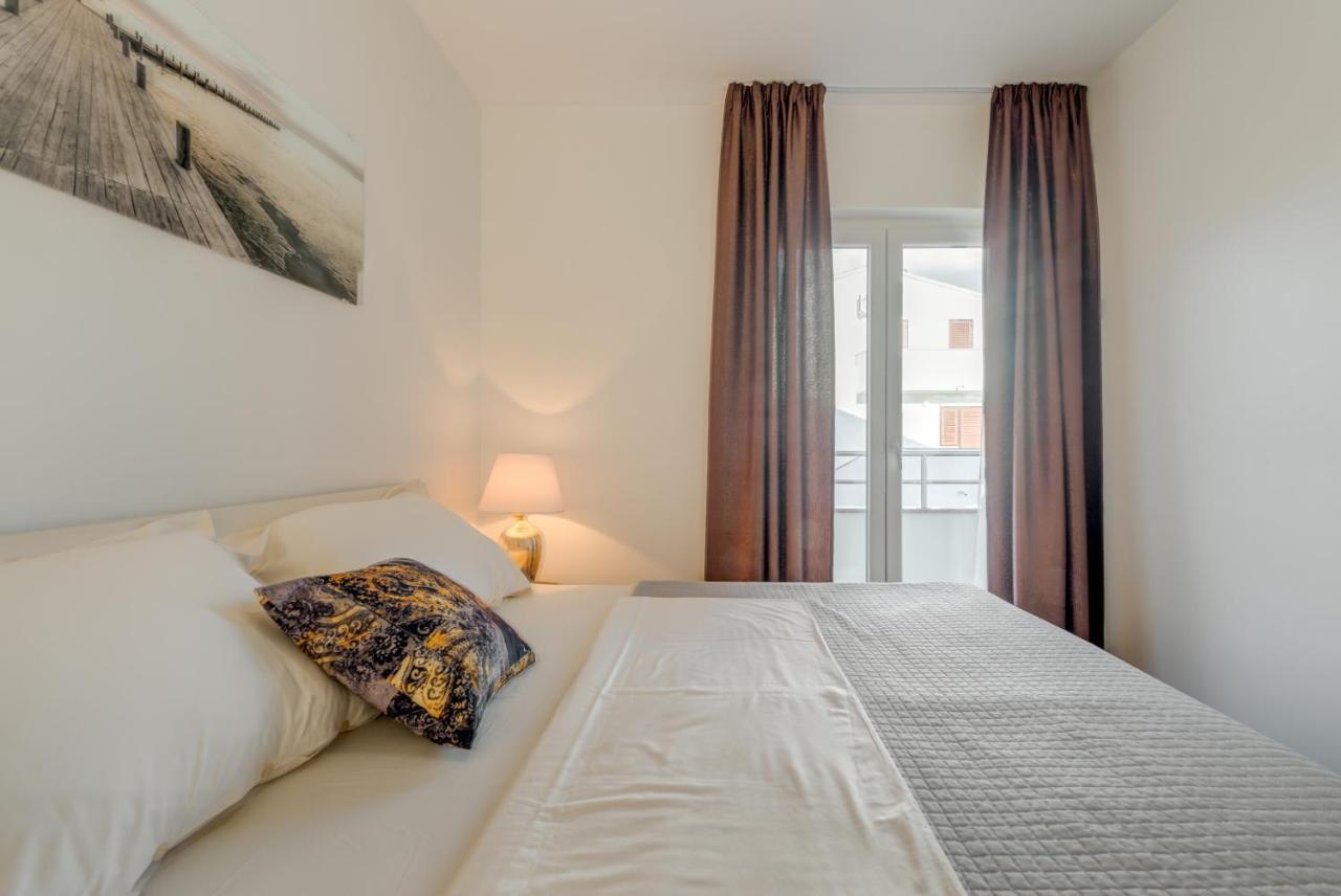 נובליה Joy 1 Apartment מראה חיצוני תמונה