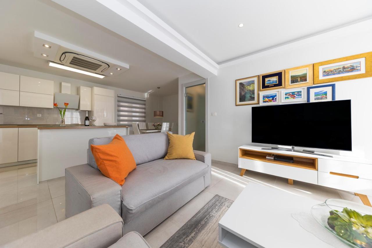 נובליה Joy 1 Apartment מראה חיצוני תמונה